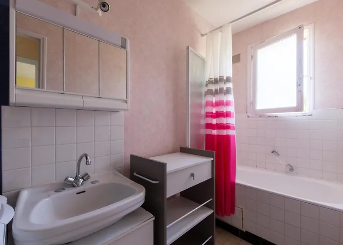 La Petite Isle - Maison Et Jardin - à 200 M Hébergement de vacances Barneville-Carteret